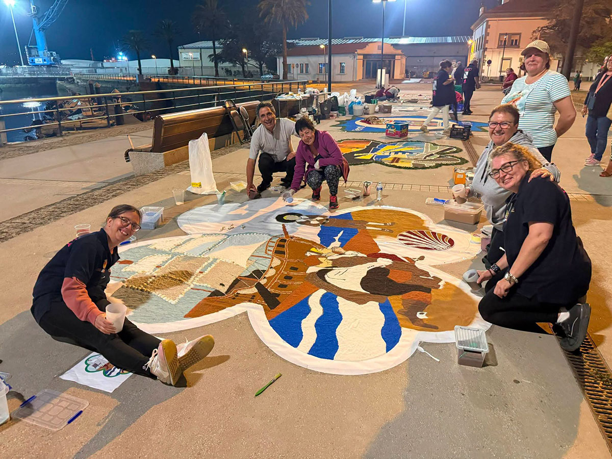 Ferrol convirtió el inicio del Camino Inglésen una obra de arte efímera graciasal Grupo CIDAE Galicia