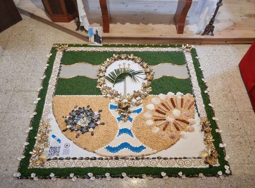 VALDOVIÑO SE VISTE DE ALFOMBRA POR PRIMERA VEZ VALDOVIÑO SE VISTE DE ALFOMBRA POR PRIMERA VEZ